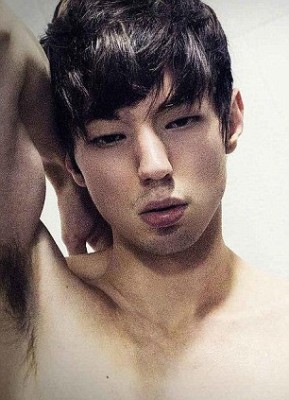 article-0-1E65E0F600000578-860_306x423