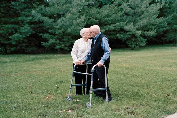 50-years-love-lovers-couple-photography-lauren-fleishman-1r