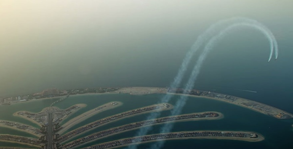 jetpack-flight-yves-rossy-vince-reffet-jetman-dubai-4r