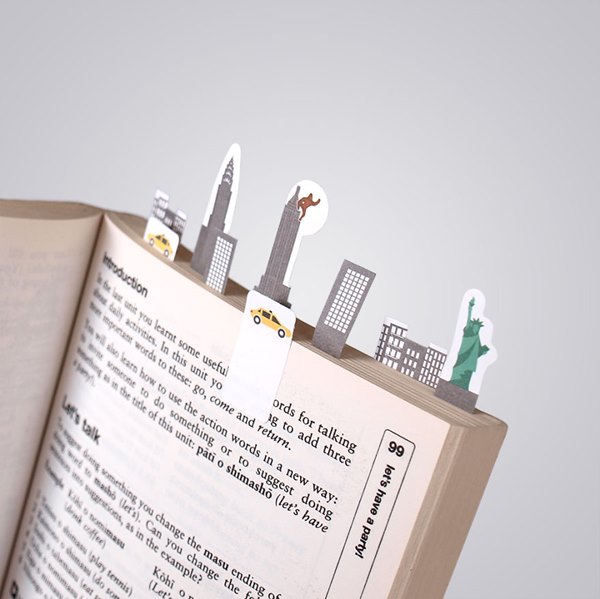 Tiny-paper-bookmarks-make-miniature-worlds-of-lovely-nee3__880r