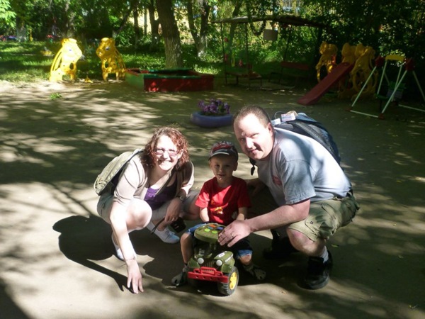 HT_01_FaceyFamily_mm_151119_4x3_992r