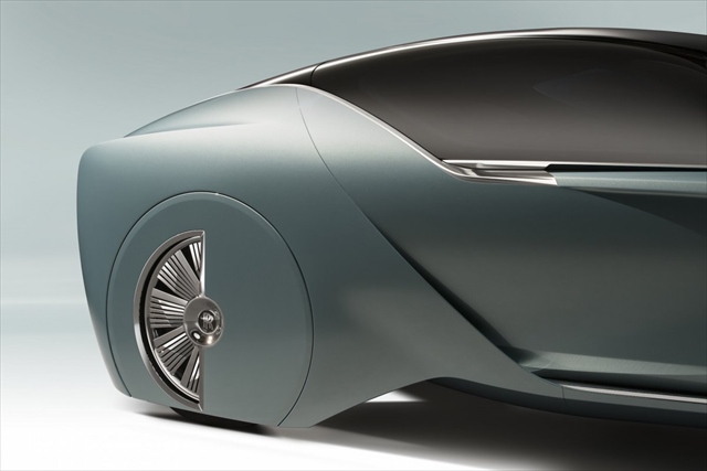 in-fact-each-of-the-cars-28-inch-wheels-are-hand-built-from-65-individual-pieces-of-aluminum_R