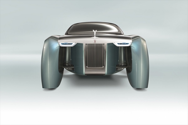 rolls-royce-designers-sought-to-evoke-elements-from-luxury-yachting-as-well-as-classic-models-from-the-companys-history_R