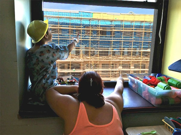 construction-worker-hides-where-is-waldo-kids-hospital-jason-haney-4r