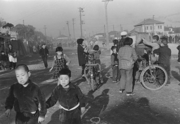 Japanese-children-1950s-60s-19r