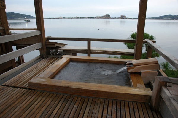 800px-Togo_Onsen06bs4592r