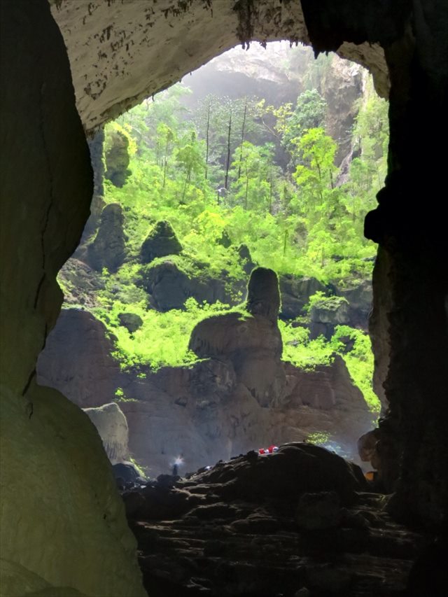 Son_Doong_Cave_1_R