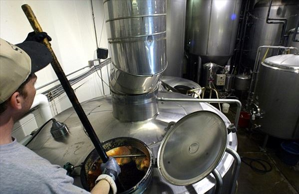 3E6E3BCD00000578-4328746-image-a-9_1489931720090_R