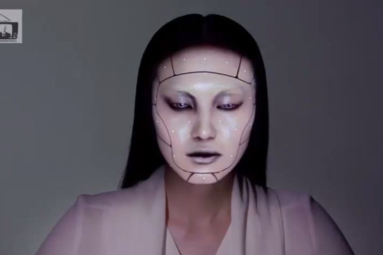 これでメイクいらず!?驚きの顔面プロジェクションマッピング“OMOTE”の映像がスゴい!