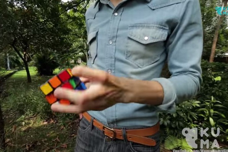 【神業】世界一のルービックキューブの達人!この人の頭の中どうなってるの?