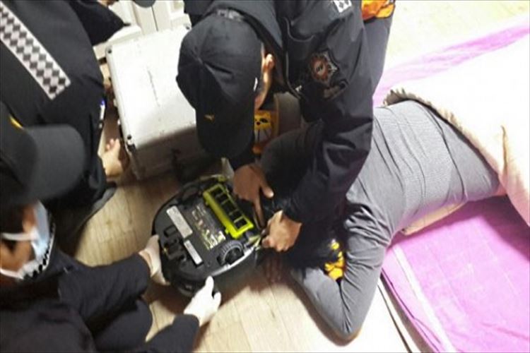 【珍事故】韓国でロボット掃除機に人間が襲われる事故が発生!消防が出動する事態に!!