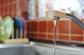 【知られざるリスク】台所でお湯を流す時の「ボコッ」っていう音。実はヤバいんです!
