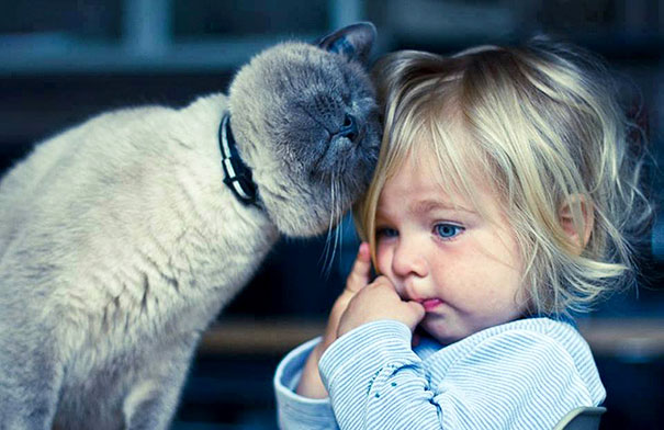 kids-with-cats-13__605