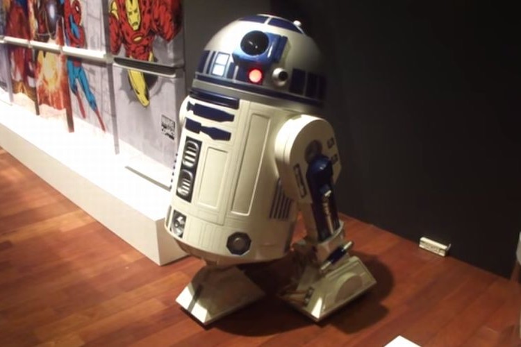社長「決して悪ふざけではない」R2-D2型冷蔵庫が2016年に発売!?