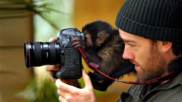 animals-with-camera-helping-photographers-10__880r