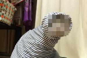 コレは一体！？脱ぎ捨てたワイシャツから謎の生物が現れた！