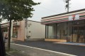 コレってどういう事だ?"セブンイレブンの隣にセブンイレブンができていた"