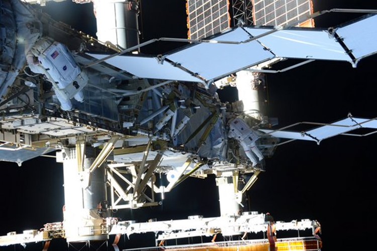 宇宙飛行士の油井さんが宇宙から撮った「宙亀写真ランキングトップ10」がどれもスゴい!