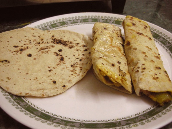 800px-Chapatirollr