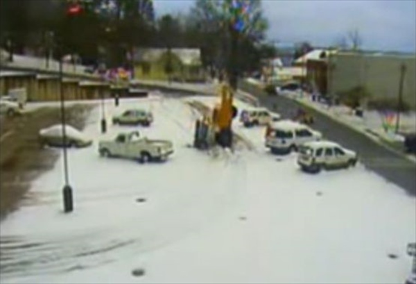 動画 除雪中にまさかのハプニング 除雪車がひっくり返っちゃった瞬間 Fundo 動画 除雪中にまさかのハプニング 除雪車がひっくり返っちゃった瞬間 Fundo