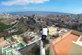 【動画】まるで体の一部のようだ!ロードバイクで建物間を移動する神業が話題!