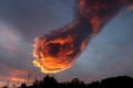 ポルトガルの上空に突如現れた、まるで「神の手」のような雲が話題に!