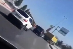 【動画】これはありえない!煽られてブチギレしたダンプが、まさかの暴挙に…!