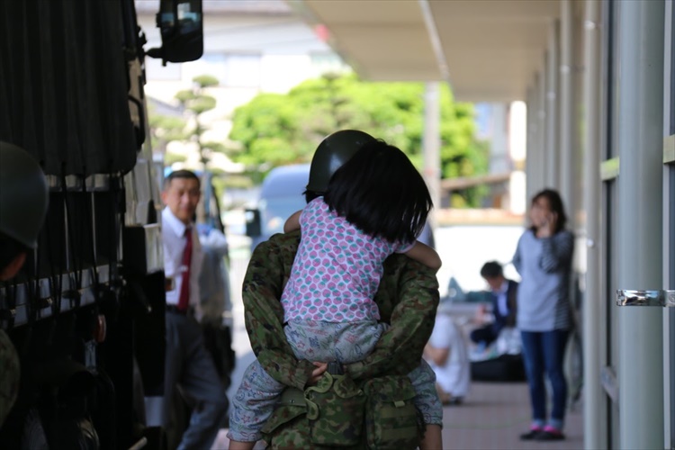 「ありがとう…」救援活動“最後の砦”自衛隊員の姿【熊本地震救援活動・画像集】