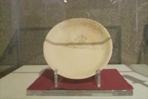 “いつの時代も猫は猫だった”と分かる土師器が道後温泉付近の湯築城跡にあった!