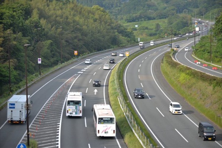 復興を後押し! “九州の高速道路 無料化や減額を検討”→様々な意見が飛び交う