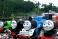 トーマス号が運行開始! 今年はバスのバーティーも初登場!乗務員の服装にも注目!