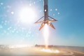 【驚愕映像】スペースX社が開発したロケットの着地がありえないほどピンポイント過ぎる!