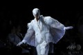 これが本当の鳥人間コンテスト？最新ファッションショーがもはやカオスに