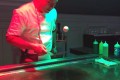 まさに職人技!!ウズベキスタンの卵の割り方にビックリ仰天!