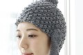 仏像の丸まった髪の毛を再現した「らほつニットキャップ」がかわいいと話題に！