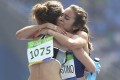 これぞオリンピック精神だ!陸上女子5000mで起きた助け合い