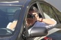 お茶目な名優ダスティン・ホフマン、暇なときはパパラッチと遊んであげる大人の余裕