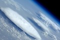 宇宙飛行士・野口聡一さんが投稿した“宇宙から見た台風10号”の画像が話題に!