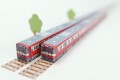 これ欲しい!西武9000系電車「幸運の赤い電車」がお箸に…!