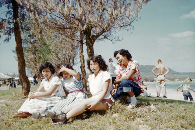 Young girls at Ishikaw