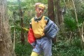 心霊写真!?Twitterに投稿した森の中のりゅうちぇるの後ろにまさかのお化け!?