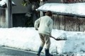 雪国の人必見!腰に負担がかかる『雪かき』を少しでも軽減してくれる方法