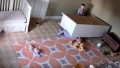 2歳児がタンスの下敷きに!双子の兄弟が見せた奇跡の救出劇