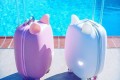 表面をなでると耳がぴくぴく動く!? 猫耳の付いたスーツケースがとってもキュート♪