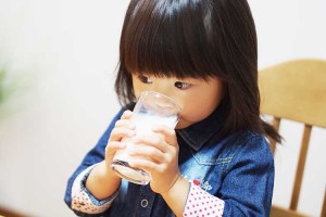 【知っ得】そうだったのか! いつも気になっていた…牛乳パックのさまざまな表示