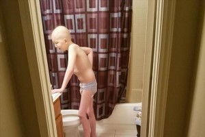 「息子は私の命です」母親が公開した10歳の息子が白血病に苦しむ姿…多くの励ましの声