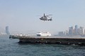 もしや怪奇現象!?プロペラが止まった状態で空を飛ぶヘリコプターが話題に!