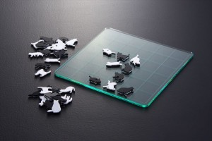 オセロの駒が白ネコと黒ネコに変身！？大人っぽさ漂うオシャレな猫型オセロが話題に！