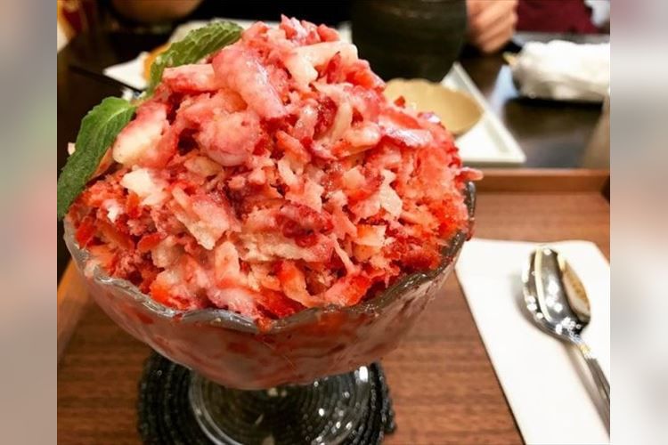 氷不使用、全部イチゴ!"あまおう苺"への情熱がアツすぎる「伊都きんぐ」のかき氷が話題に