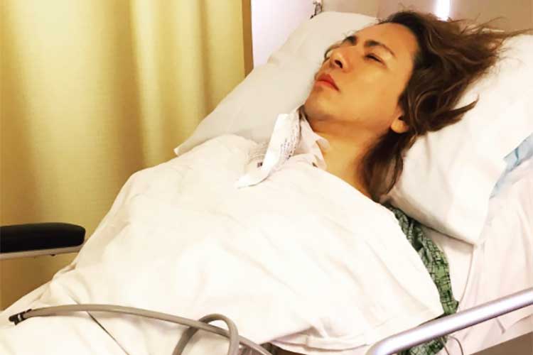 YOSHIKIを動かすものとは!? 緊急手術後も夢遊病のようにレコーディングへ…リハビリ動画も公開